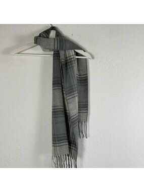 Burberry London Cashmere Scarf Gray Plaid 58x12 Fringe Trim Made in England